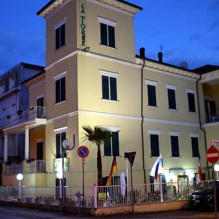 Hotel La Torre Rimini Eksteriør bilde