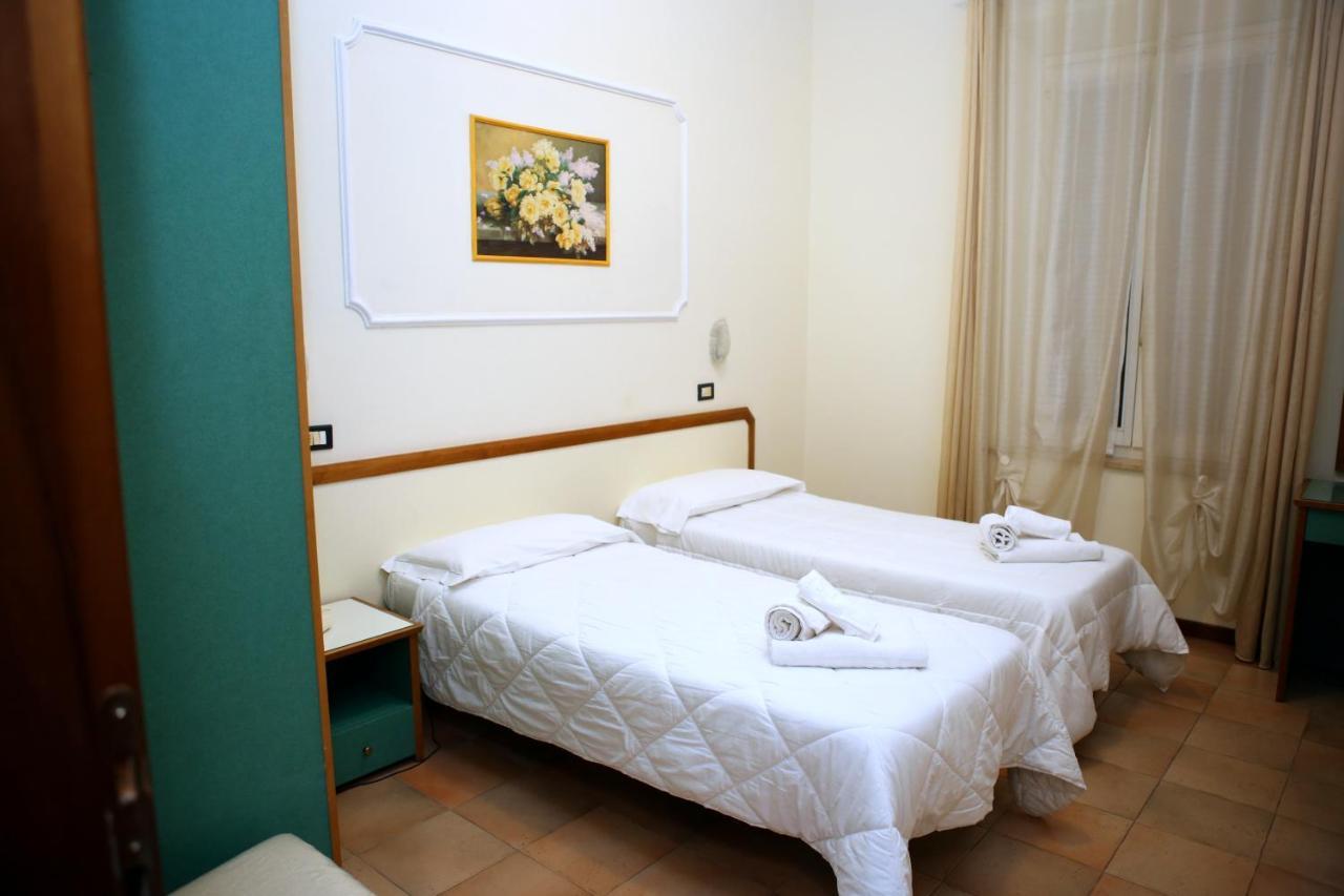 Hotel La Torre Rimini Eksteriør bilde
