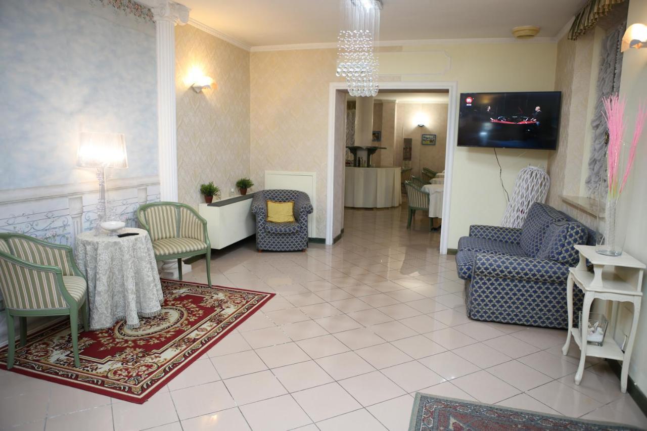Hotel La Torre Rimini Eksteriør bilde