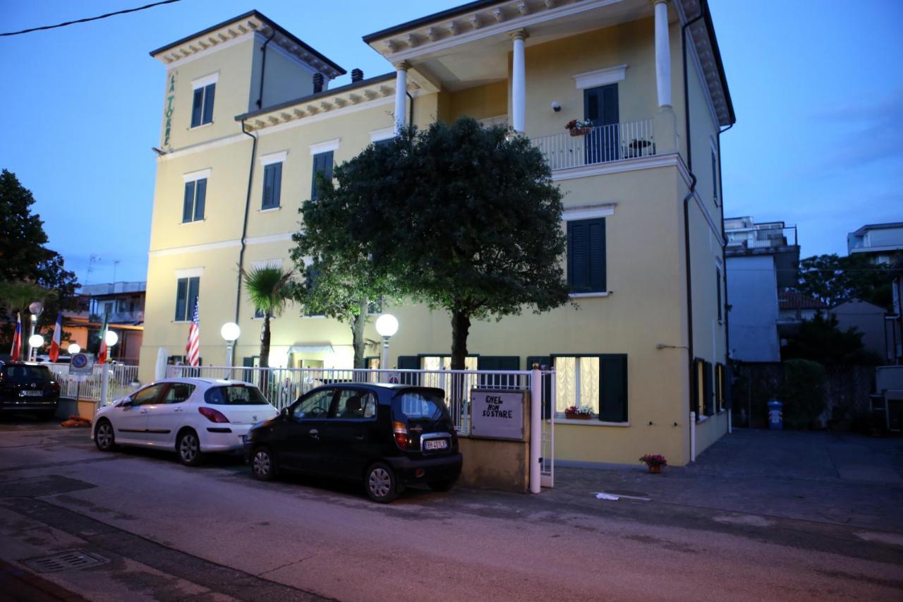 Hotel La Torre Rimini Eksteriør bilde