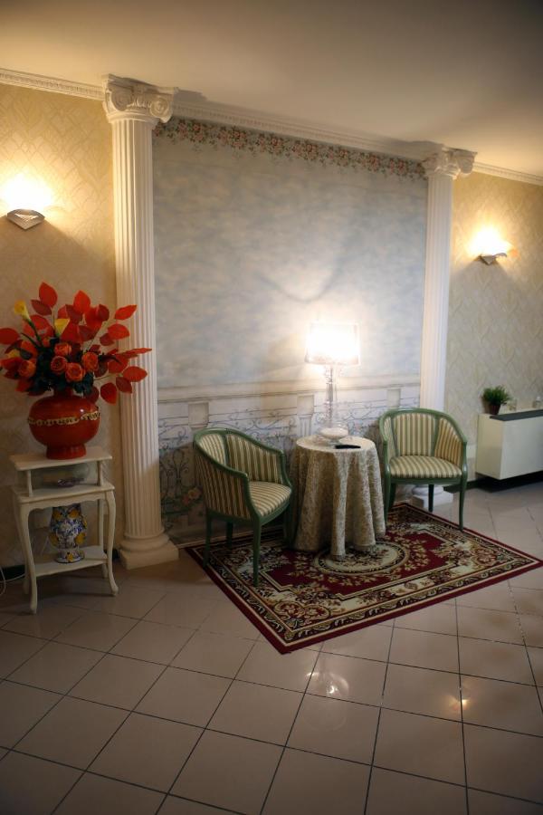 Hotel La Torre Rimini Eksteriør bilde